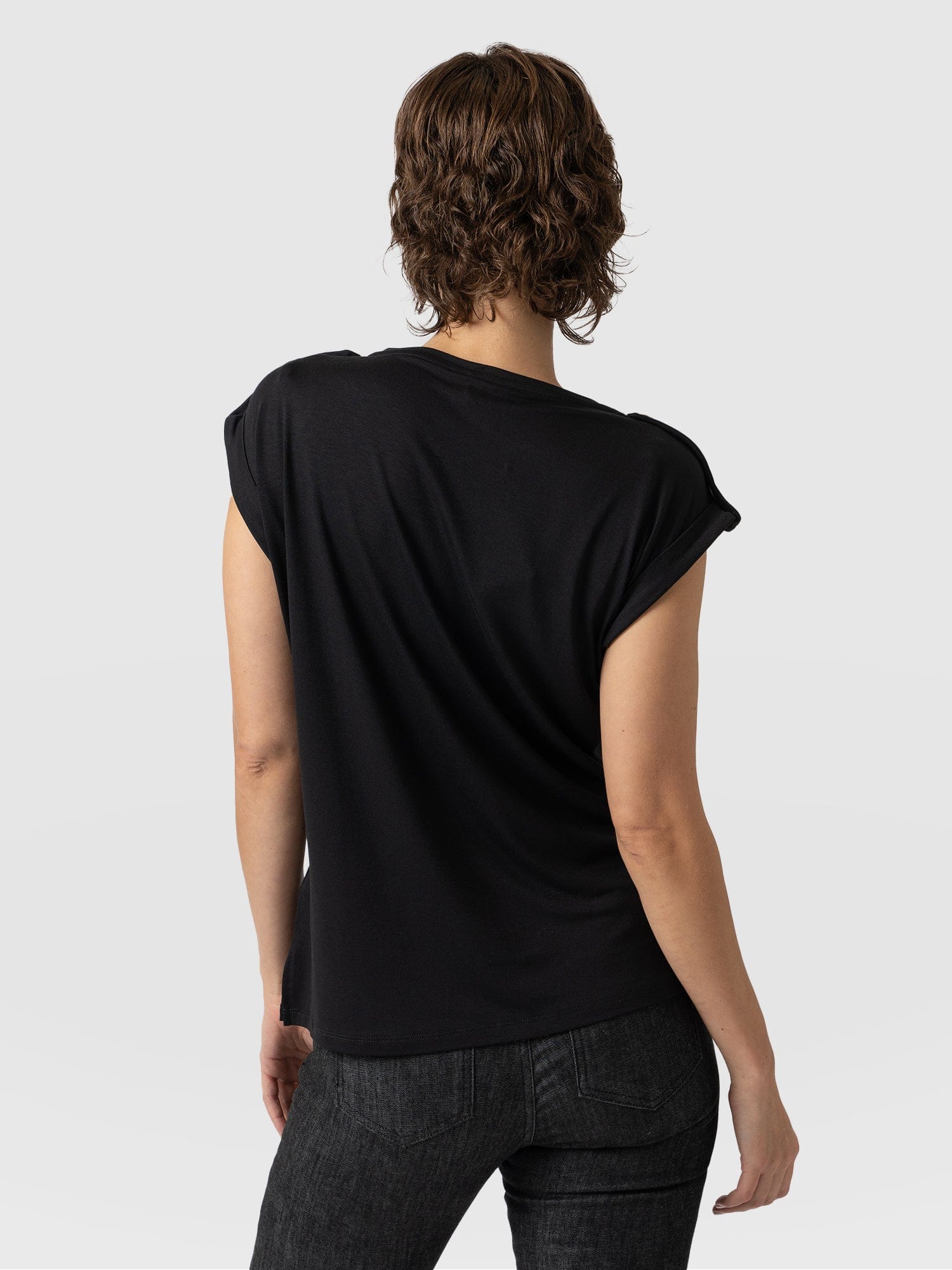 Turn-Up Tee Black Rock - Women's T-Shirts | Saint + Sofia® USA